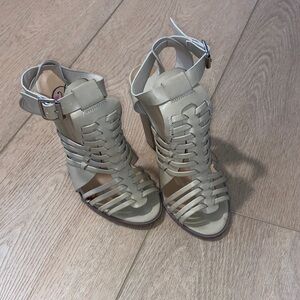 Dainty Hooligan Cream Heeled Sandals